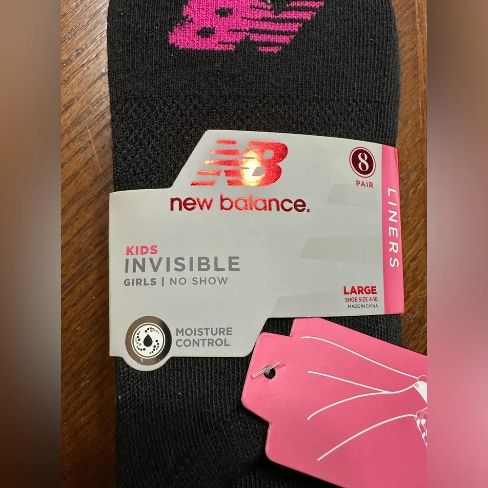 New Balance 8 Pack Girls Black/Pink Invisible No Show Liners NWT Fits sh…
